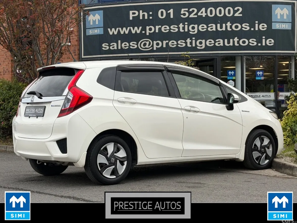 Honda Fit Hatchback, Petrol Hybrid, 2015, White