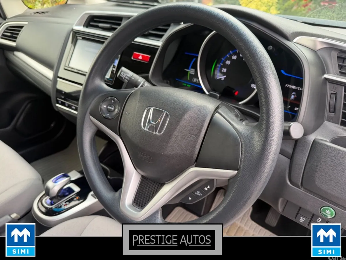 Honda Fit Hatchback, Petrol Hybrid, 2015, White