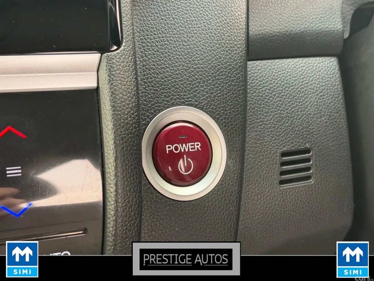 Honda Fit Hatchback, Petrol Hybrid, 2015, White