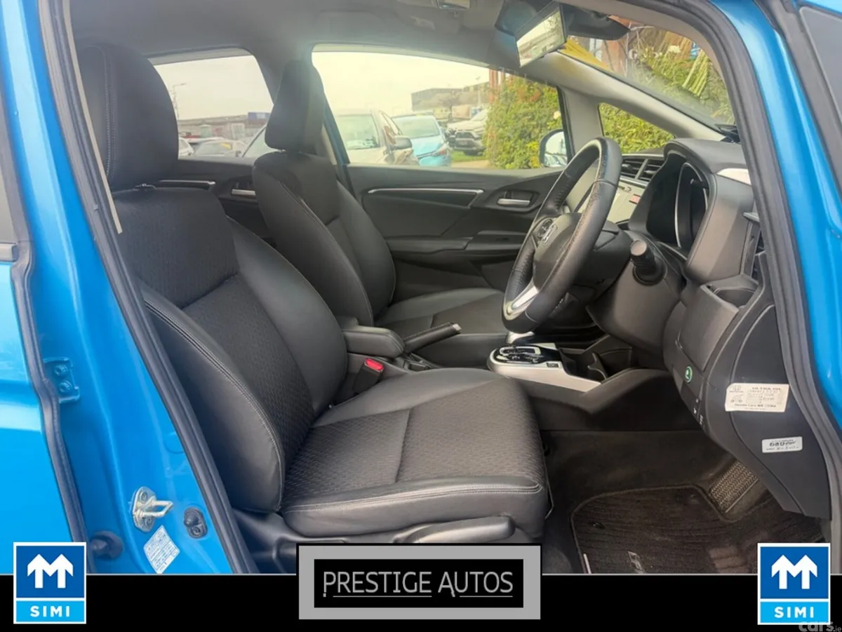 Honda Fit Hatchback, Petrol Hybrid, 2015, Blue