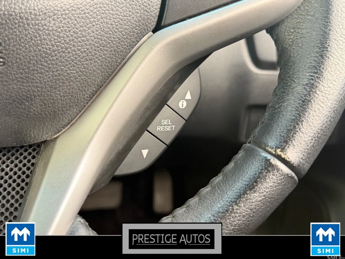 Honda Fit Hatchback, Petrol Hybrid, 2015, Blue