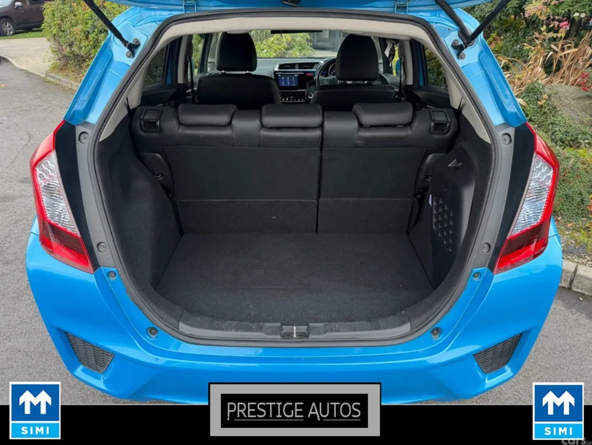 Honda Fit Hatchback, Petrol Hybrid, 2015, Blue