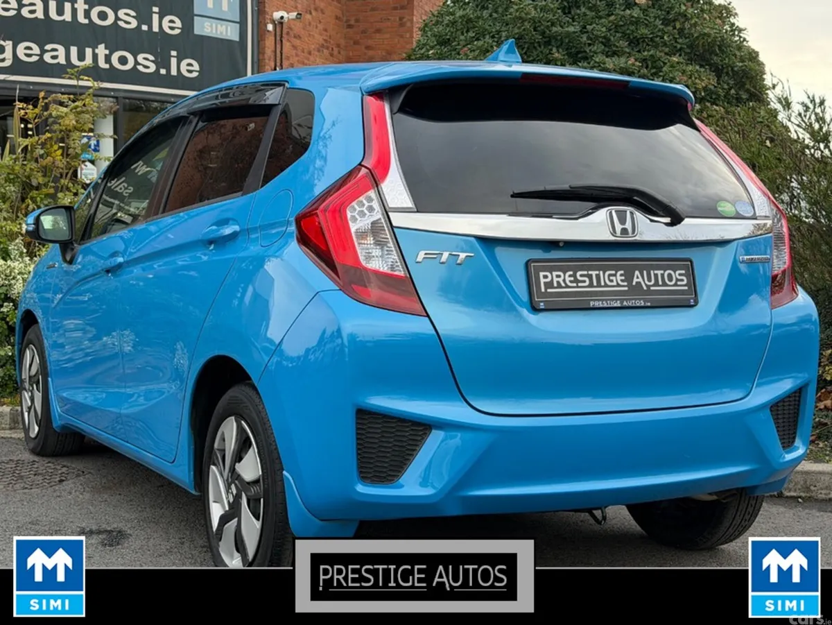 Honda Fit Hatchback, Petrol Hybrid, 2015, Blue