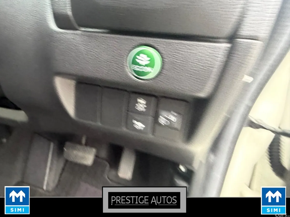 Honda Fit Hatchback, Petrol Hybrid, 2015, White