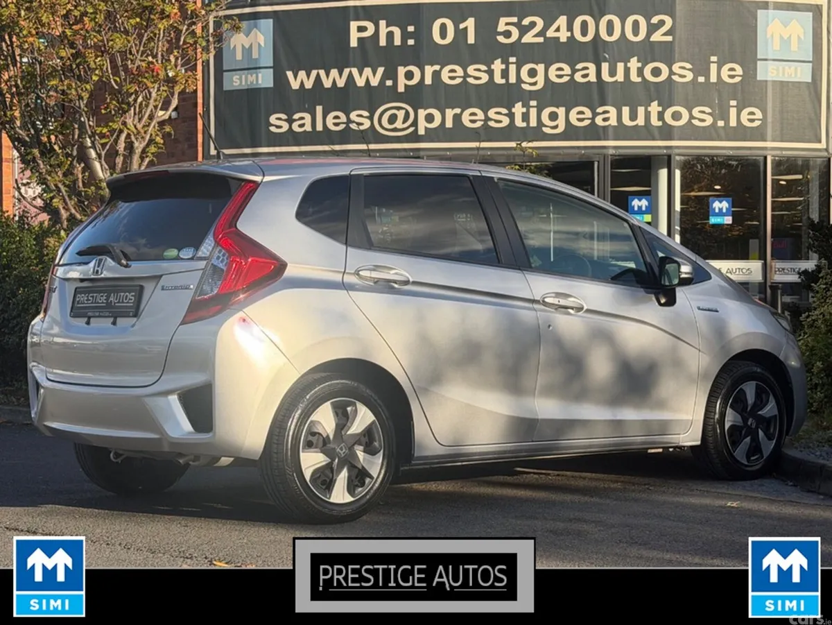 Honda Fit Hatchback, Petrol Hybrid, 2015, Silver
