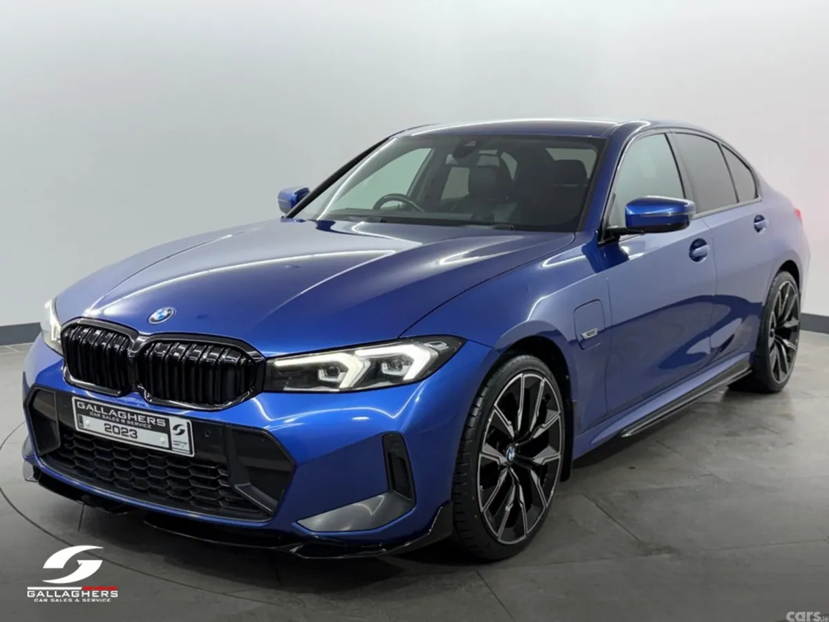 BMW 3-Series Saloon, Petrol Plug-in Hybrid, 2023, Blue