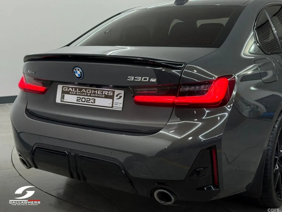 BMW 3-Series Saloon, Petrol Plug-in Hybrid, 2023, Grey