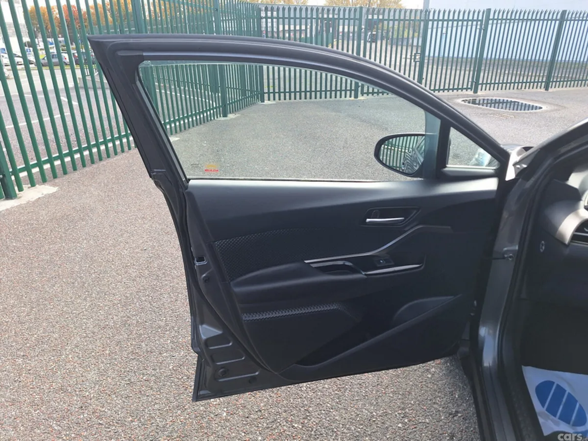 Toyota C-HR Hatchback, Petrol, 2019, Grey