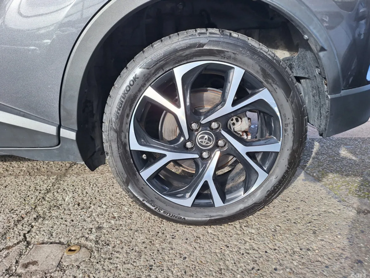 Toyota C-HR Hatchback, Petrol, 2019, Grey