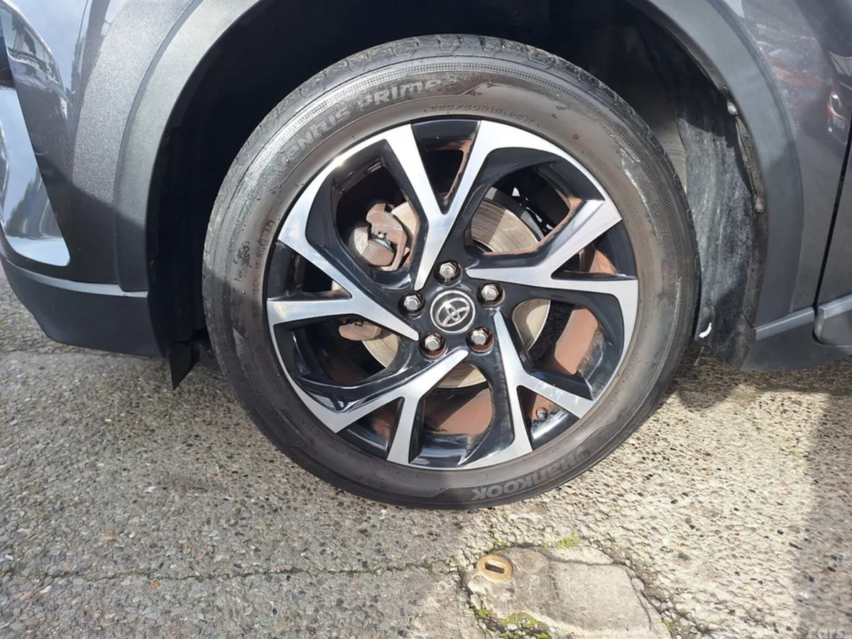 Toyota C-HR Hatchback, Petrol, 2019, Grey