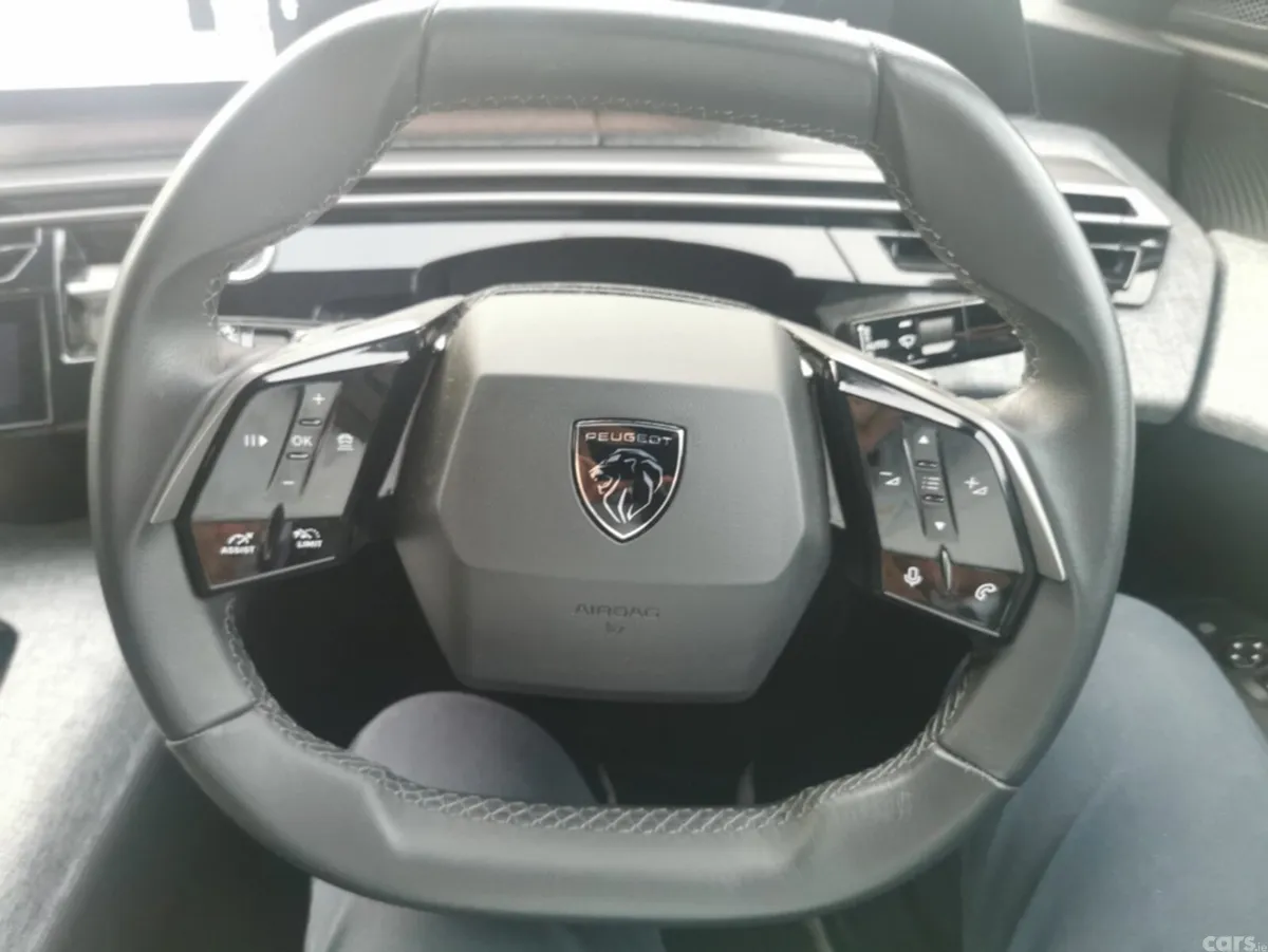 Peugeot 3008 MPV, Petrol Hybrid, 2024, Black