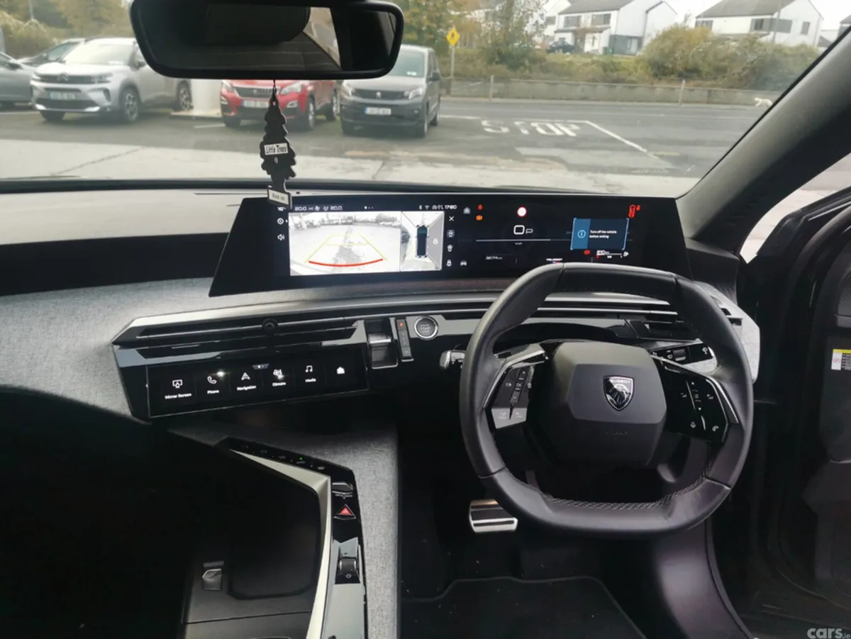 Peugeot 3008 MPV, Petrol Hybrid, 2024, Black