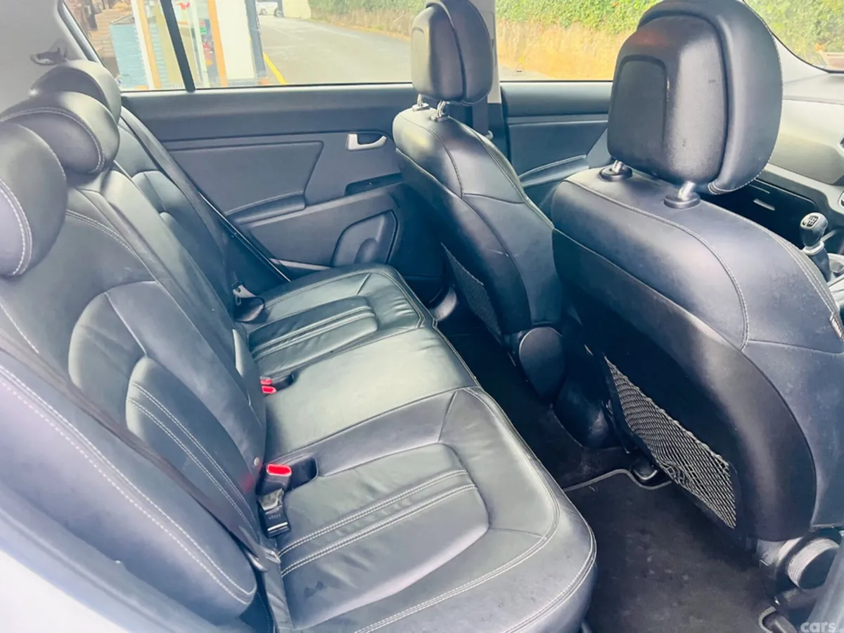 Kia Sportage MPV, Diesel, 2015, White