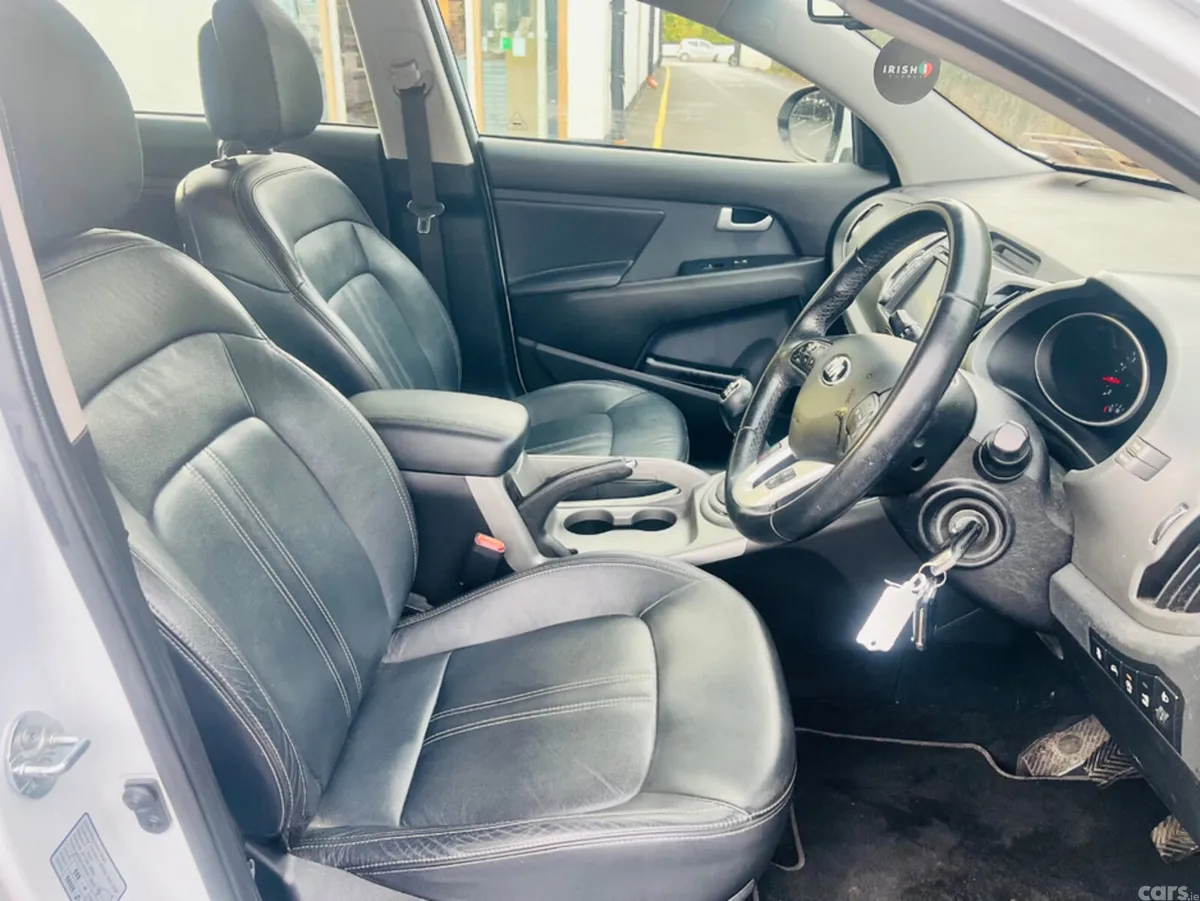 Kia Sportage MPV, Diesel, 2015, White