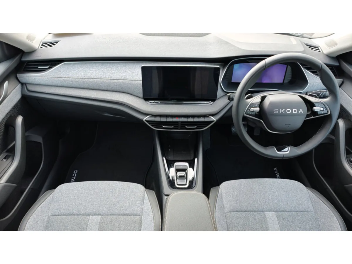 Skoda Octavia Hatchback, Unknown, 2026, Grey