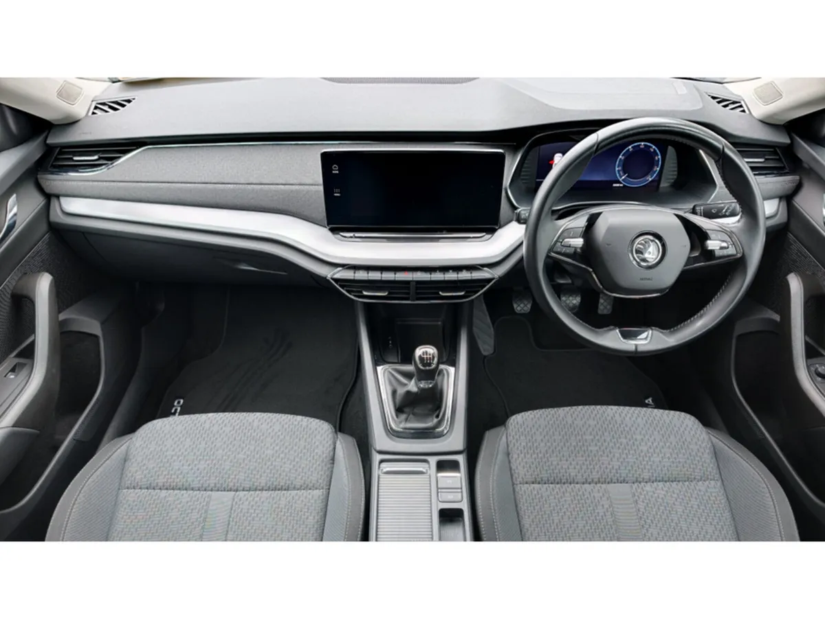 Skoda Octavia Saloon, Petrol, 2021, Blue