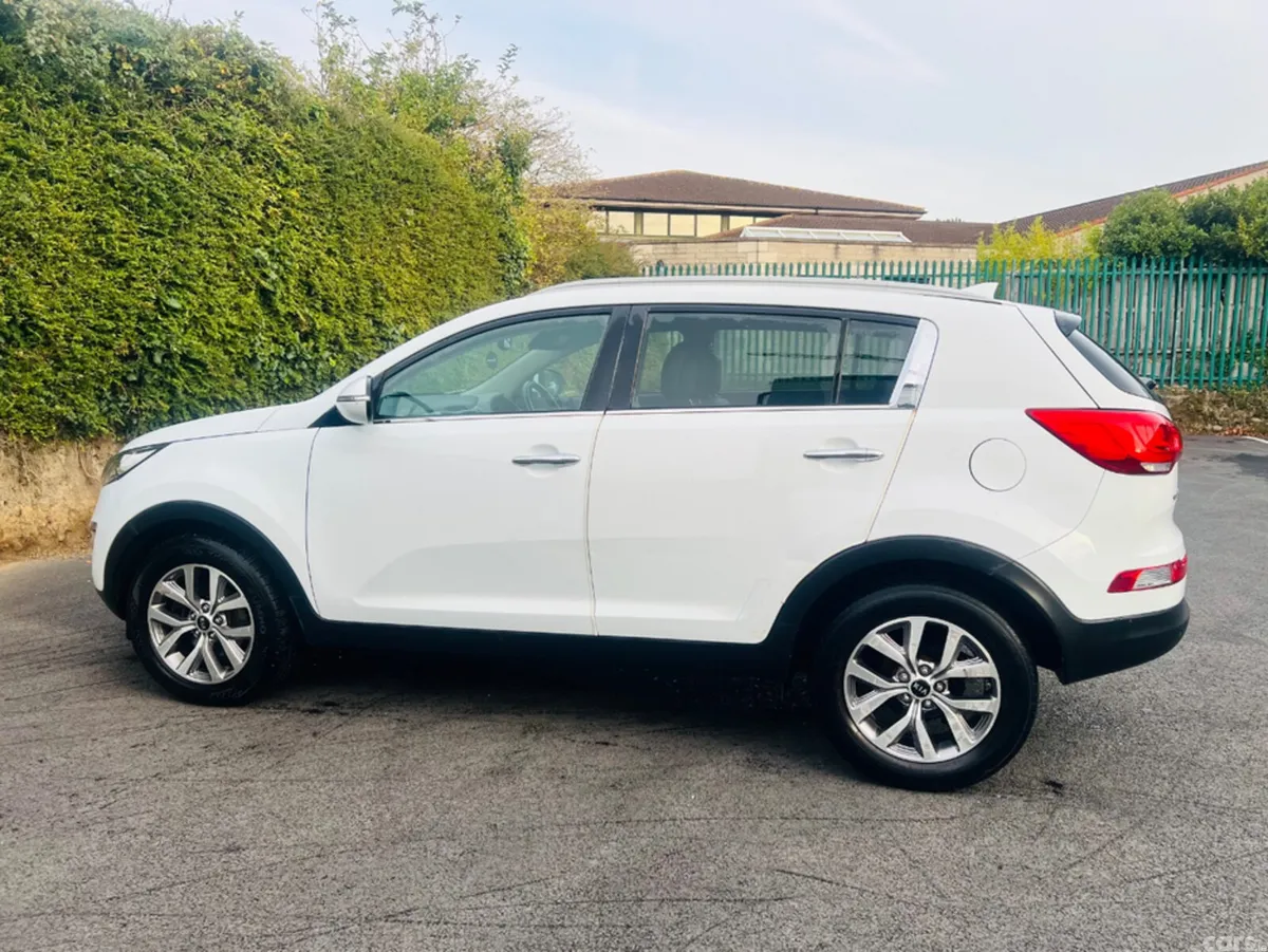 Kia Sportage MPV, Diesel, 2015, White