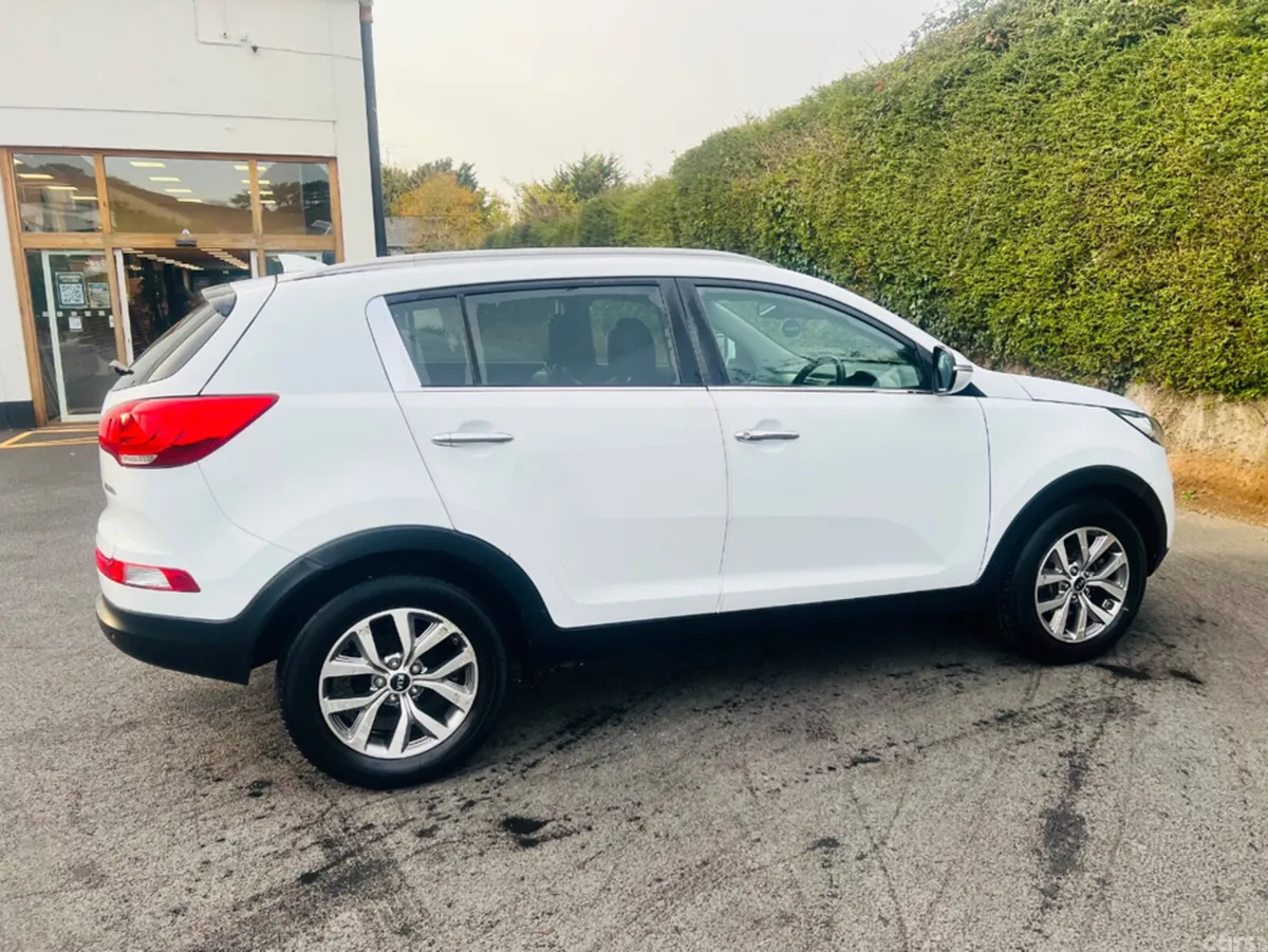 Kia Sportage MPV, Diesel, 2015, White
