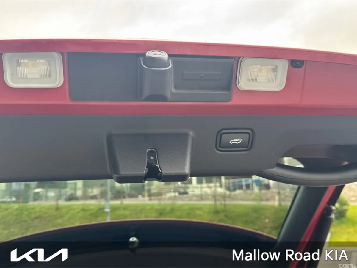 Kia EV6 MPV, Electric, 2023, Red