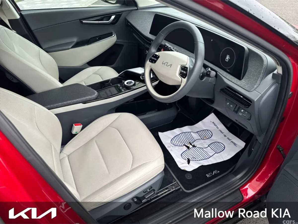 Kia EV6 MPV, Electric, 2023, Red