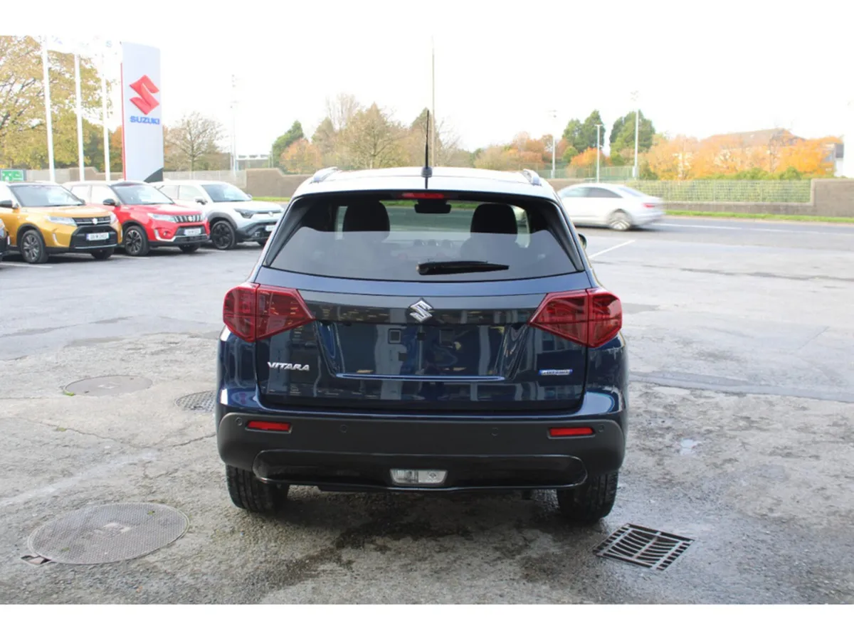 Suzuki Vitara SUV, Petrol Hybrid, 2027, Blue