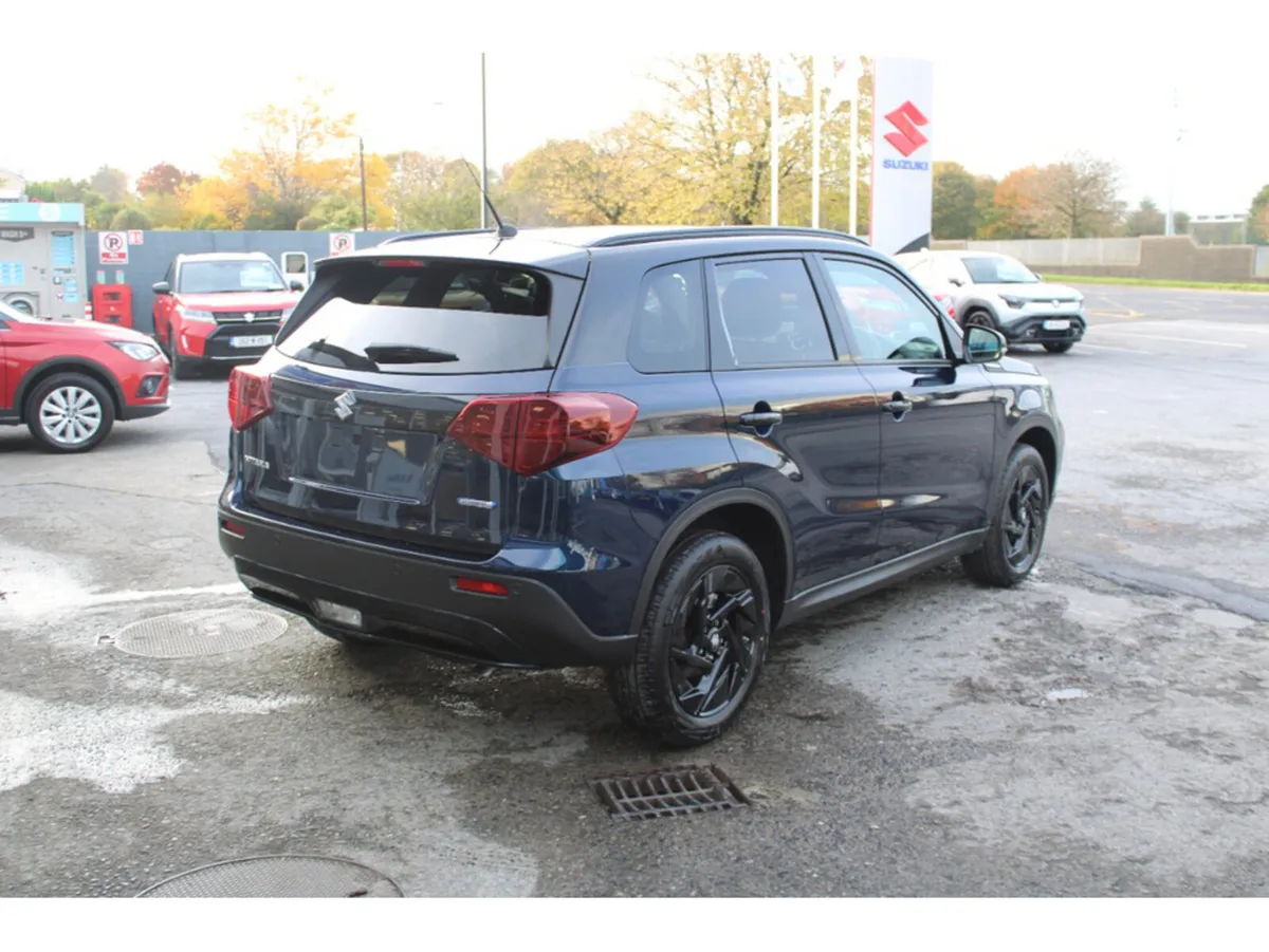 Suzuki Vitara SUV, Petrol Hybrid, 2027, Blue