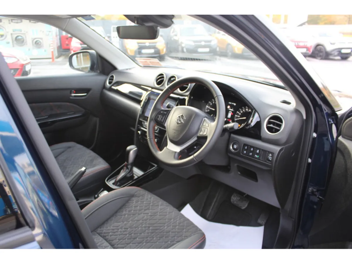 Suzuki Vitara SUV, Petrol Hybrid, 2027, Blue