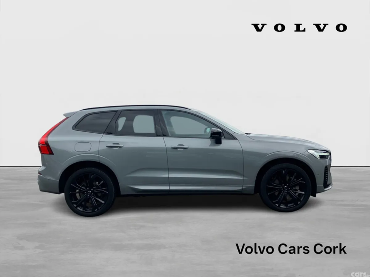 Volvo XC60 SUV, Petrol Plug-in Hybrid, 2026, Grey