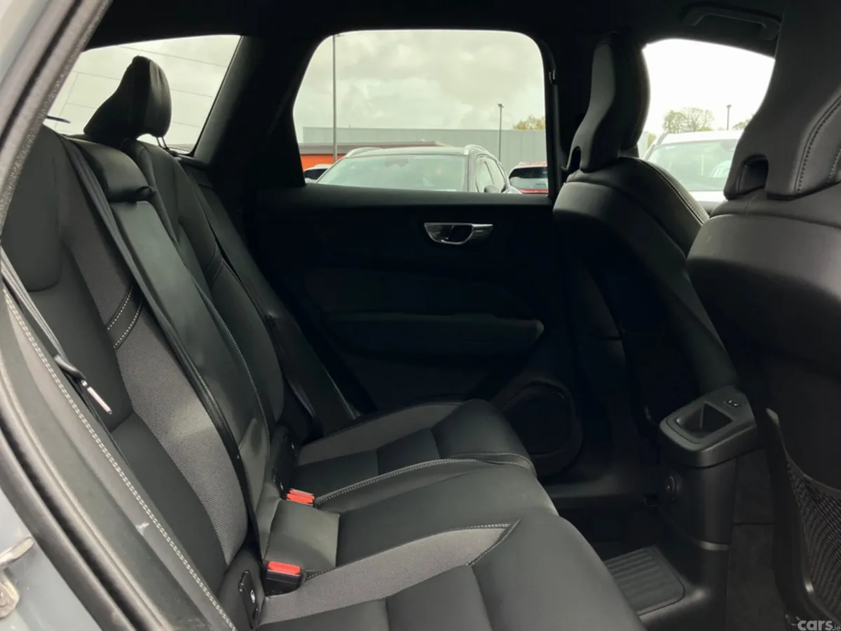 Volvo XC60 SUV, Petrol Plug-in Hybrid, 2026, Grey