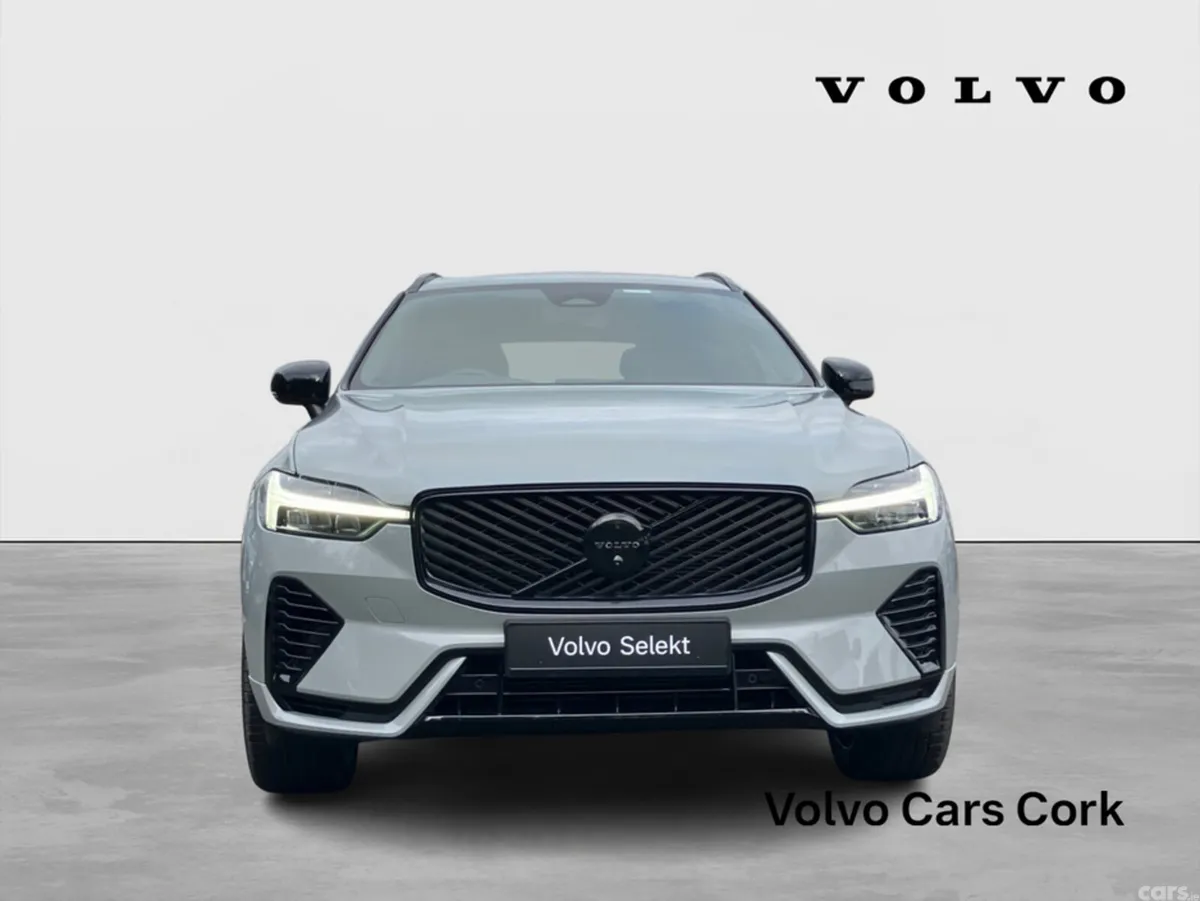 Volvo XC60 SUV, Petrol Plug-in Hybrid, 2026, Grey