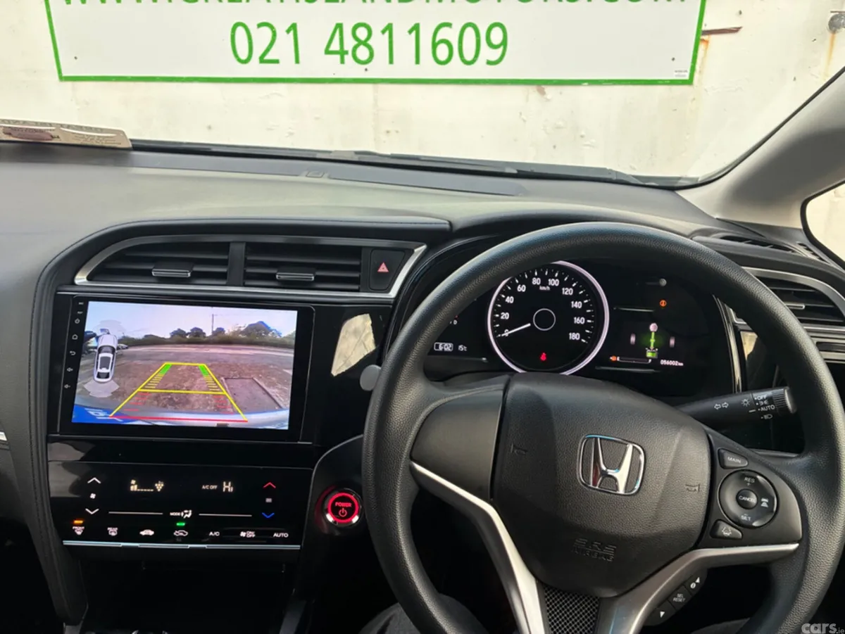 Honda Shuttle Estate, Petrol Hybrid, 2021, Silver