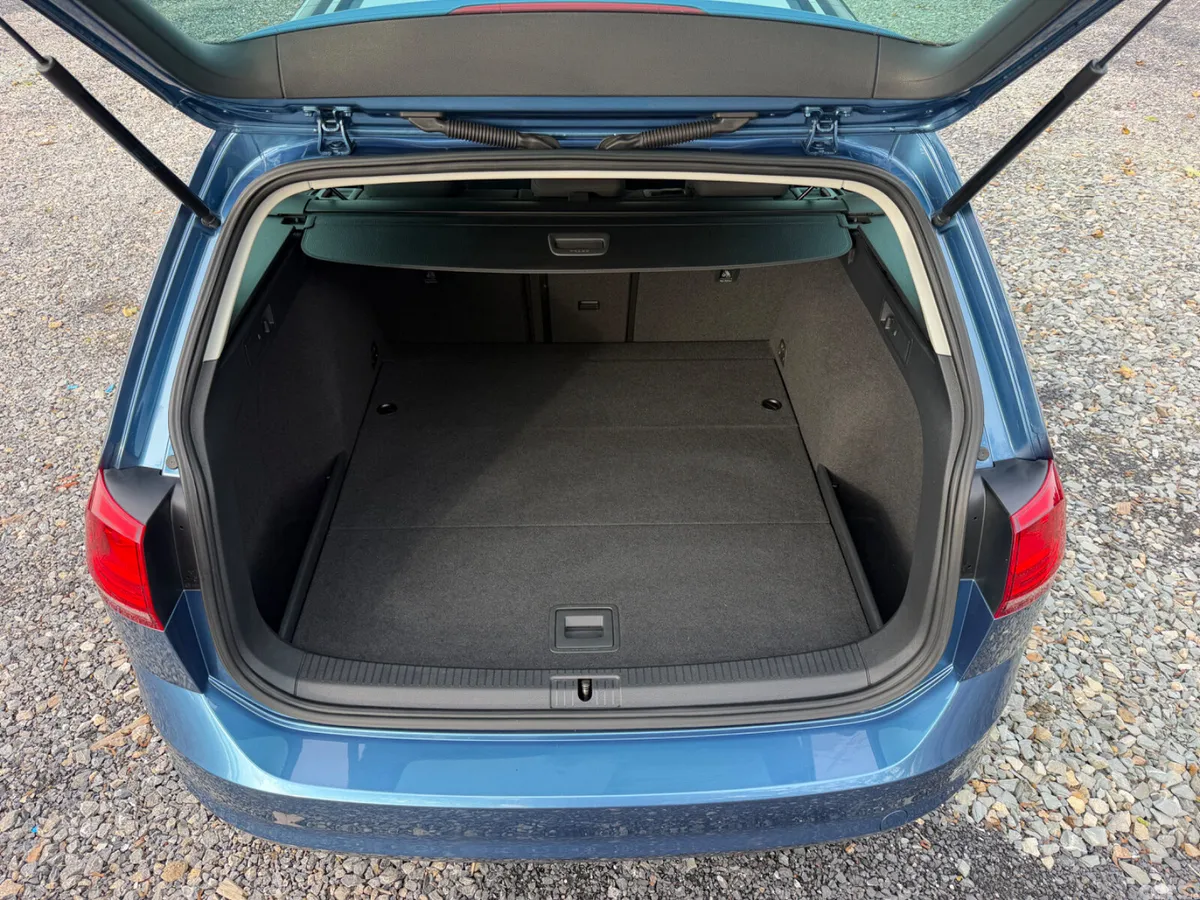 Volkswagen Golf Estate, Petrol, 2013, Blue
