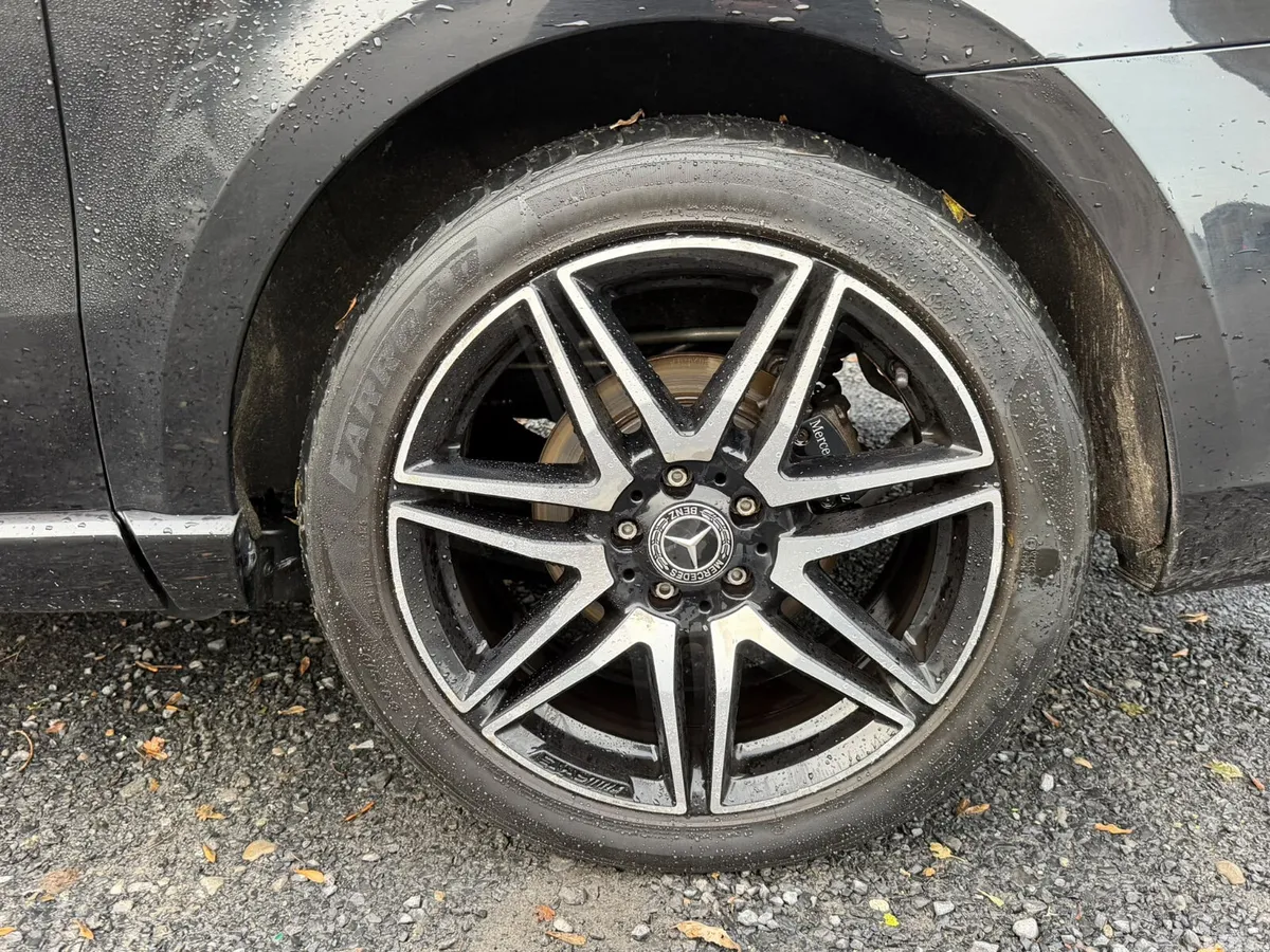 Mercedes-Benz V-Class MPV, Diesel, 2021, Black