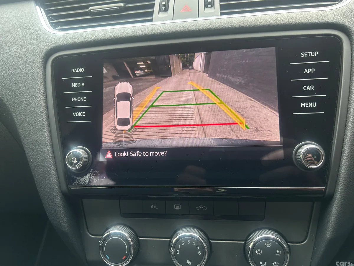 Skoda Octavia Saloon, Diesel, 2019, Black