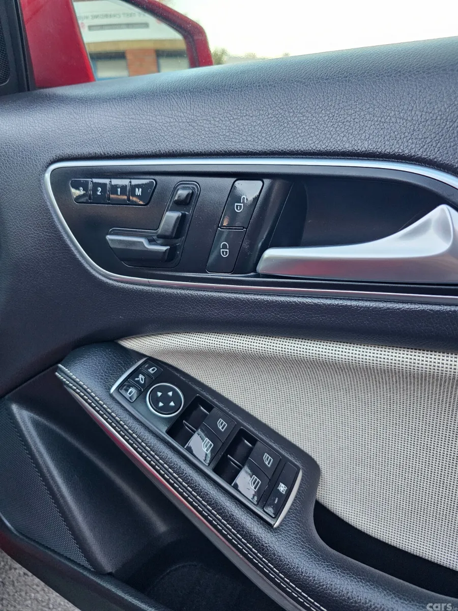 Mercedes-Benz A-Class Hatchback, Petrol, 2015, Red