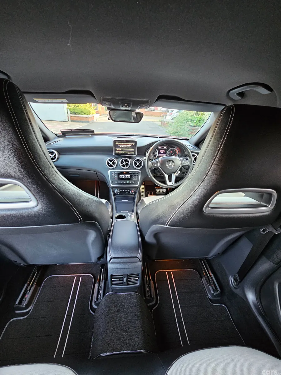 Mercedes-Benz A-Class Hatchback, Petrol, 2015, Red