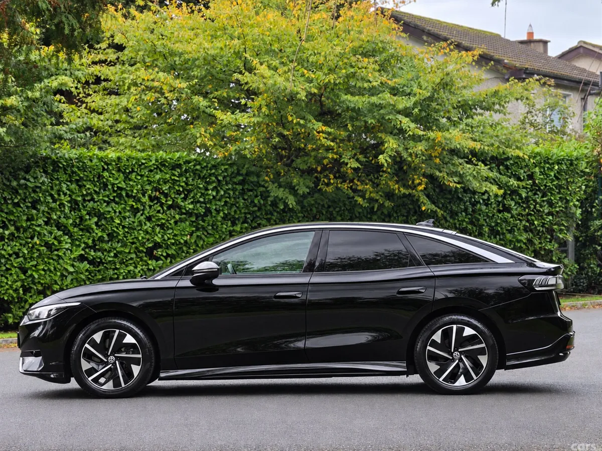 Volkswagen ID.7 Saloon, Electric, 2024, Black