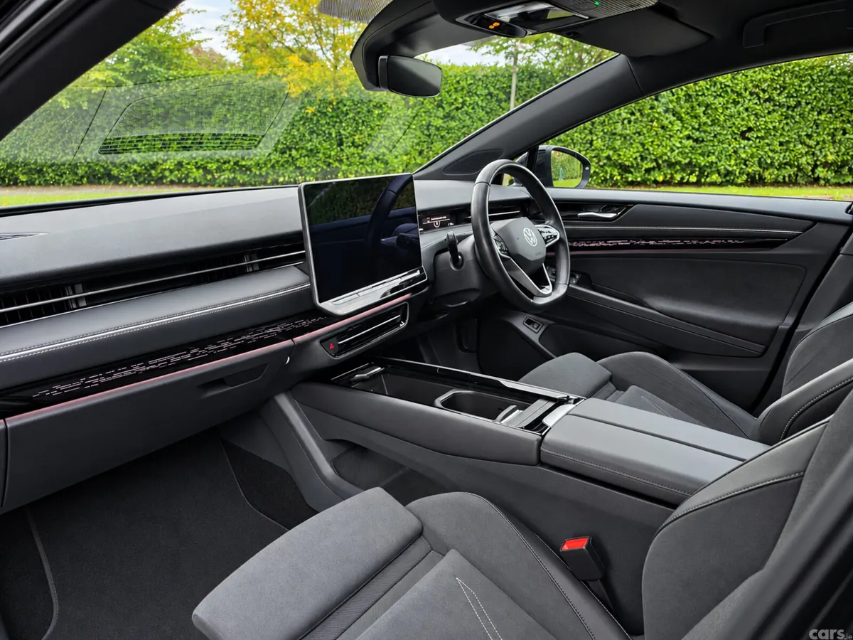 Volkswagen ID.7 Saloon, Electric, 2024, Black