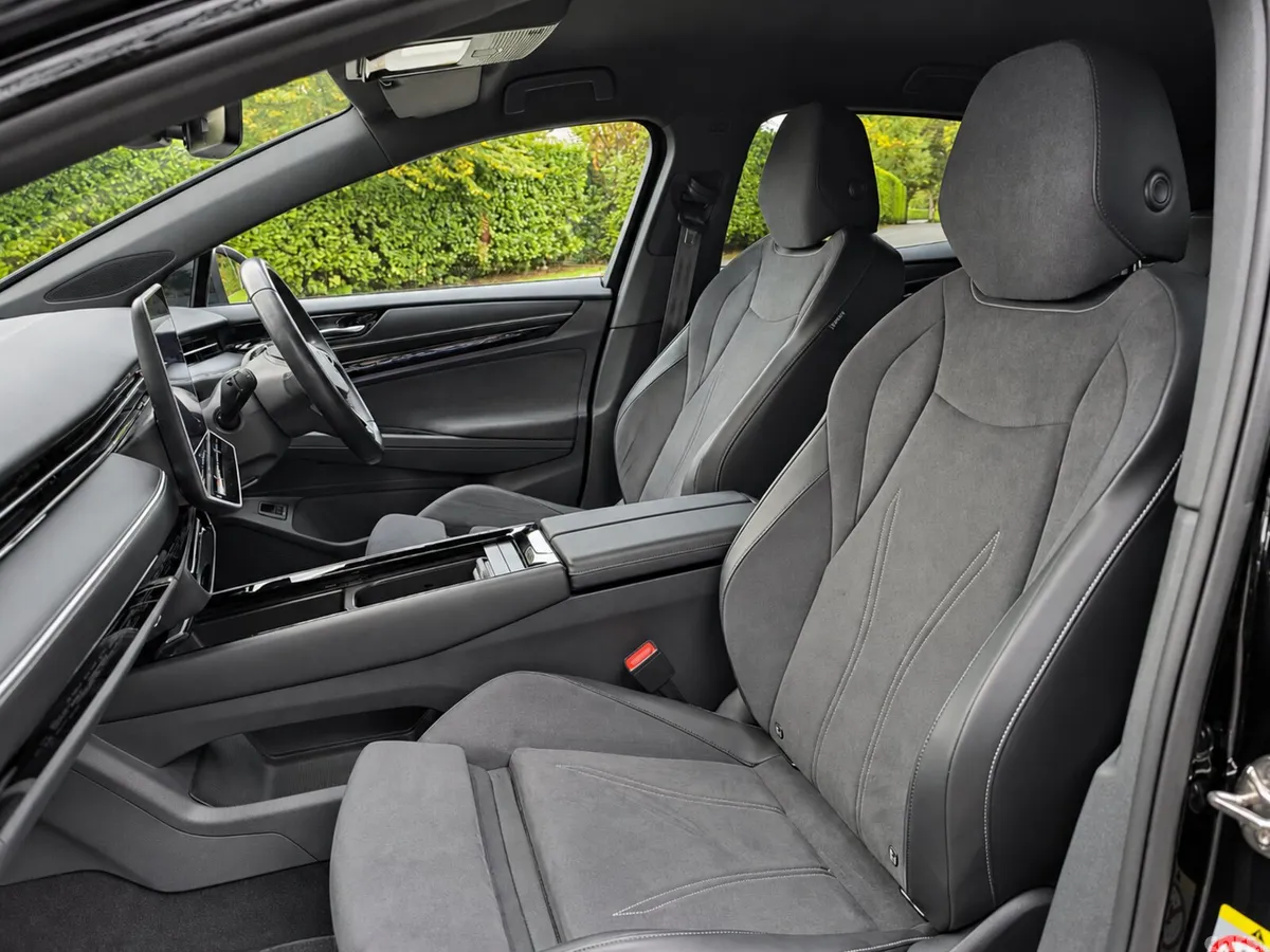 Volkswagen ID.7 Saloon, Electric, 2024, Black
