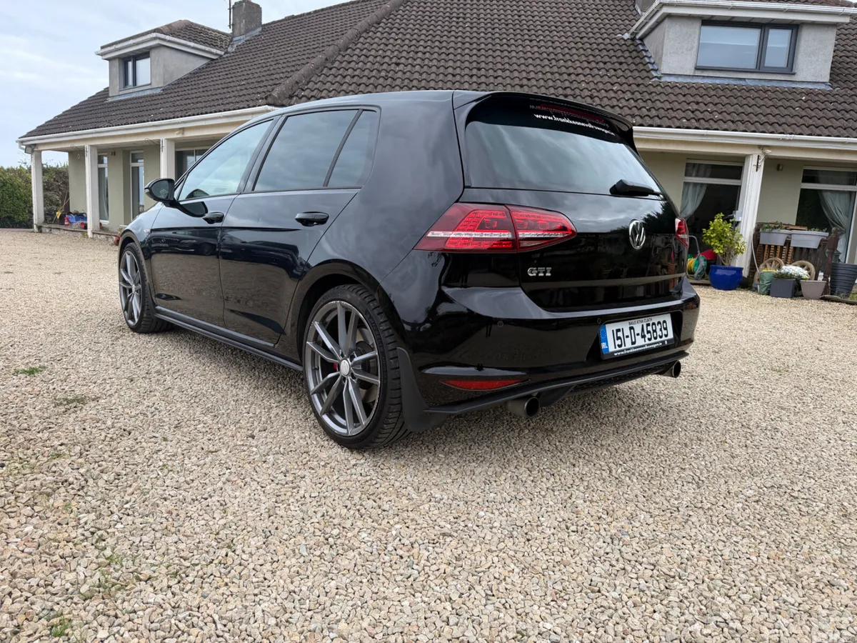 Volkswagen Golf Hatchback, Petrol, 2015, Black