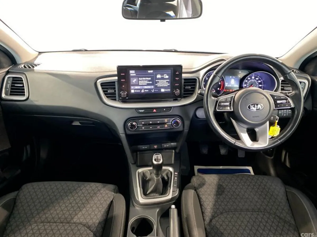 Kia Ceed Hatchback, Diesel Hybrid, 2021, Black