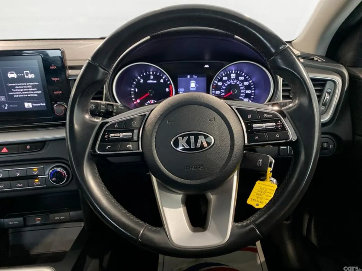Kia Ceed Hatchback, Diesel Hybrid, 2021, Black