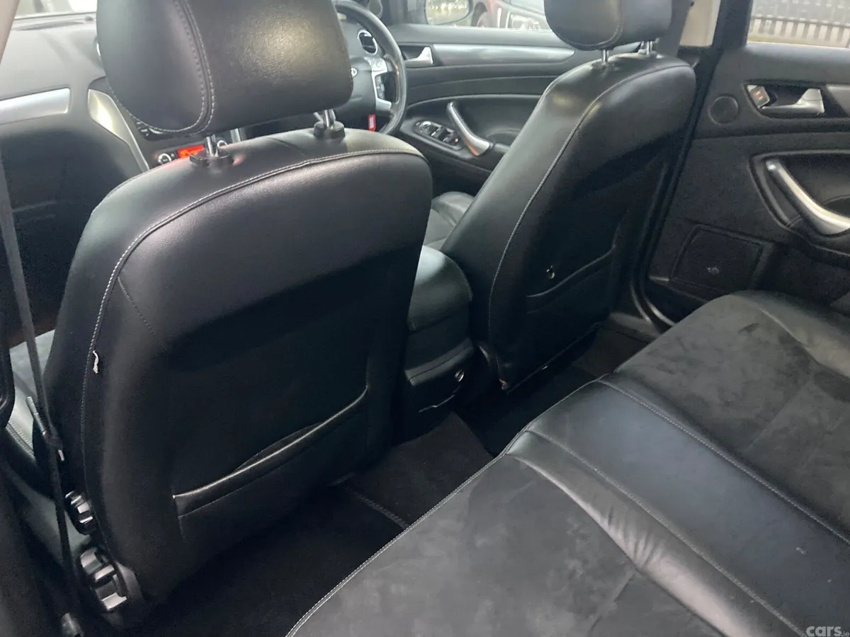Ford Mondeo Saloon, Diesel, 2011, Brown