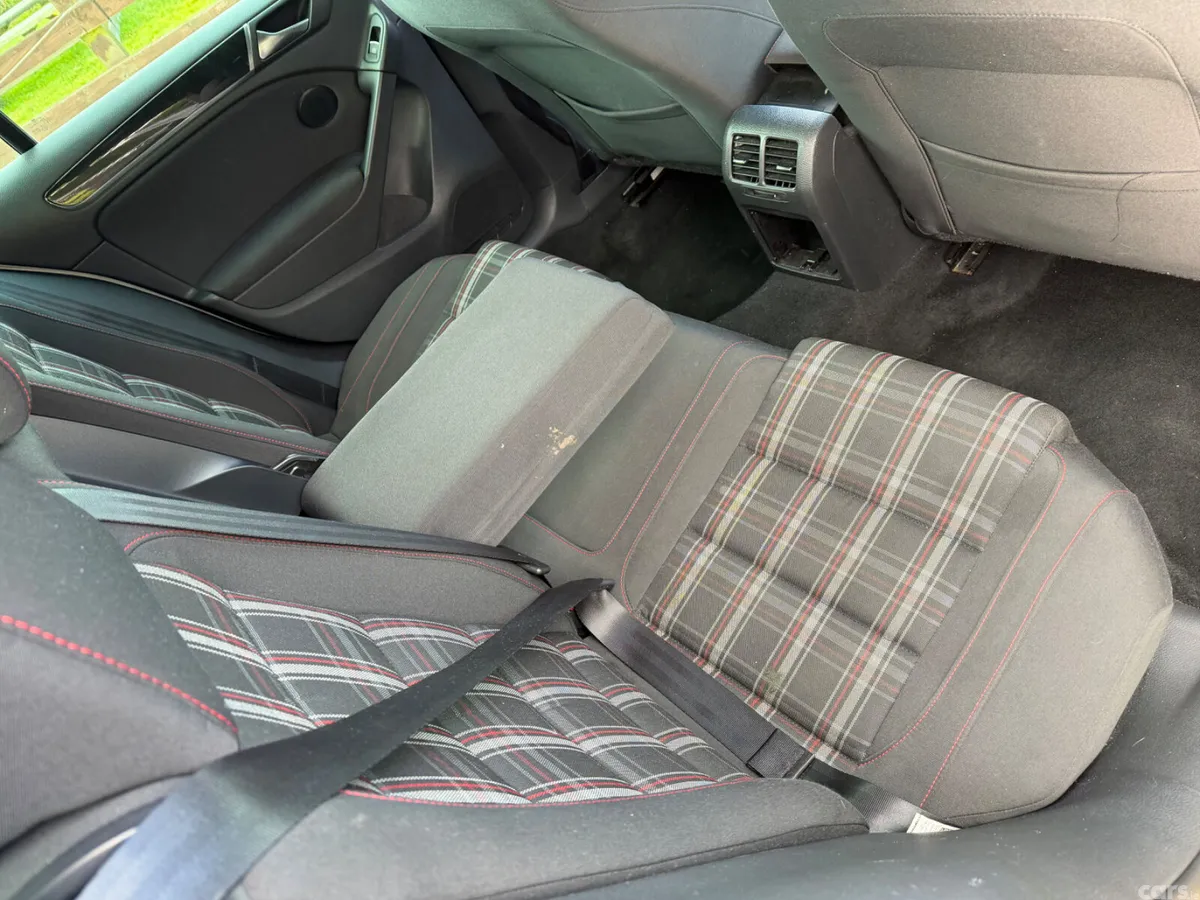 Volkswagen Golf Hatchback, Petrol, 2009, Silver