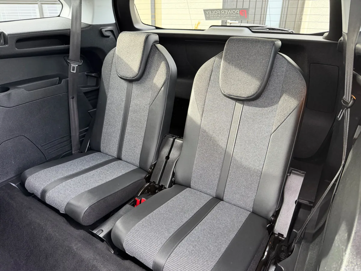 Peugeot 5008 MPV, Diesel, 2019, White