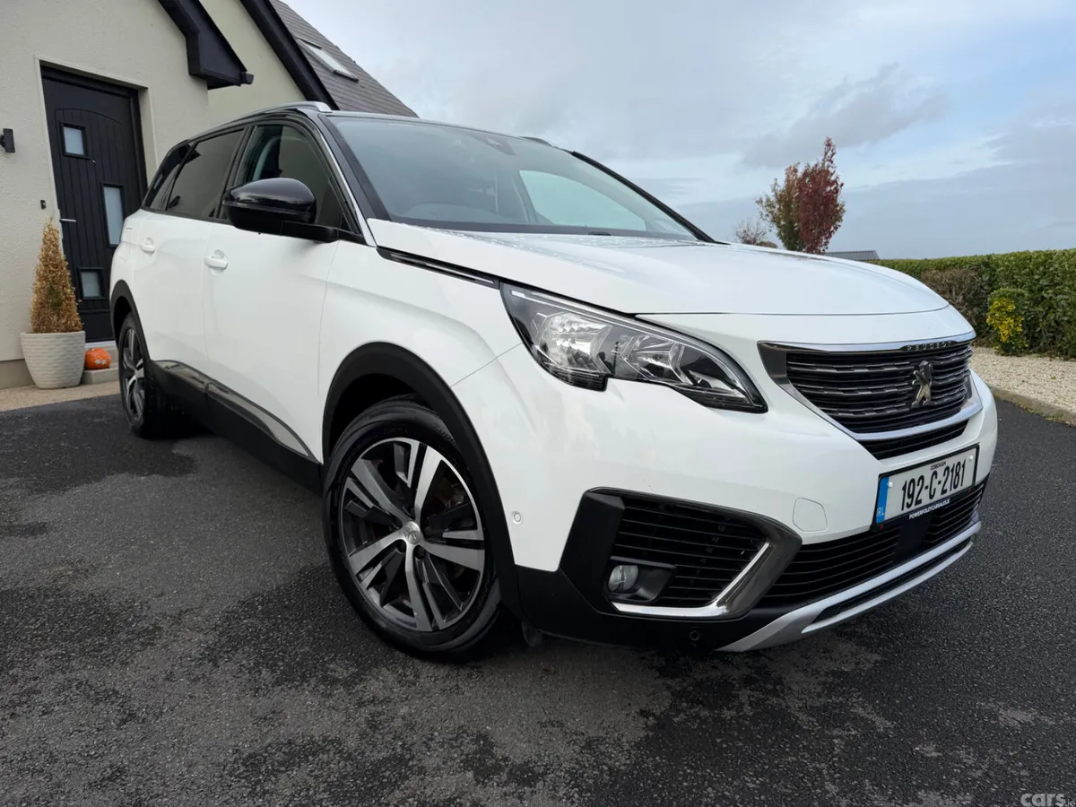 Peugeot 5008 MPV, Diesel, 2019, White