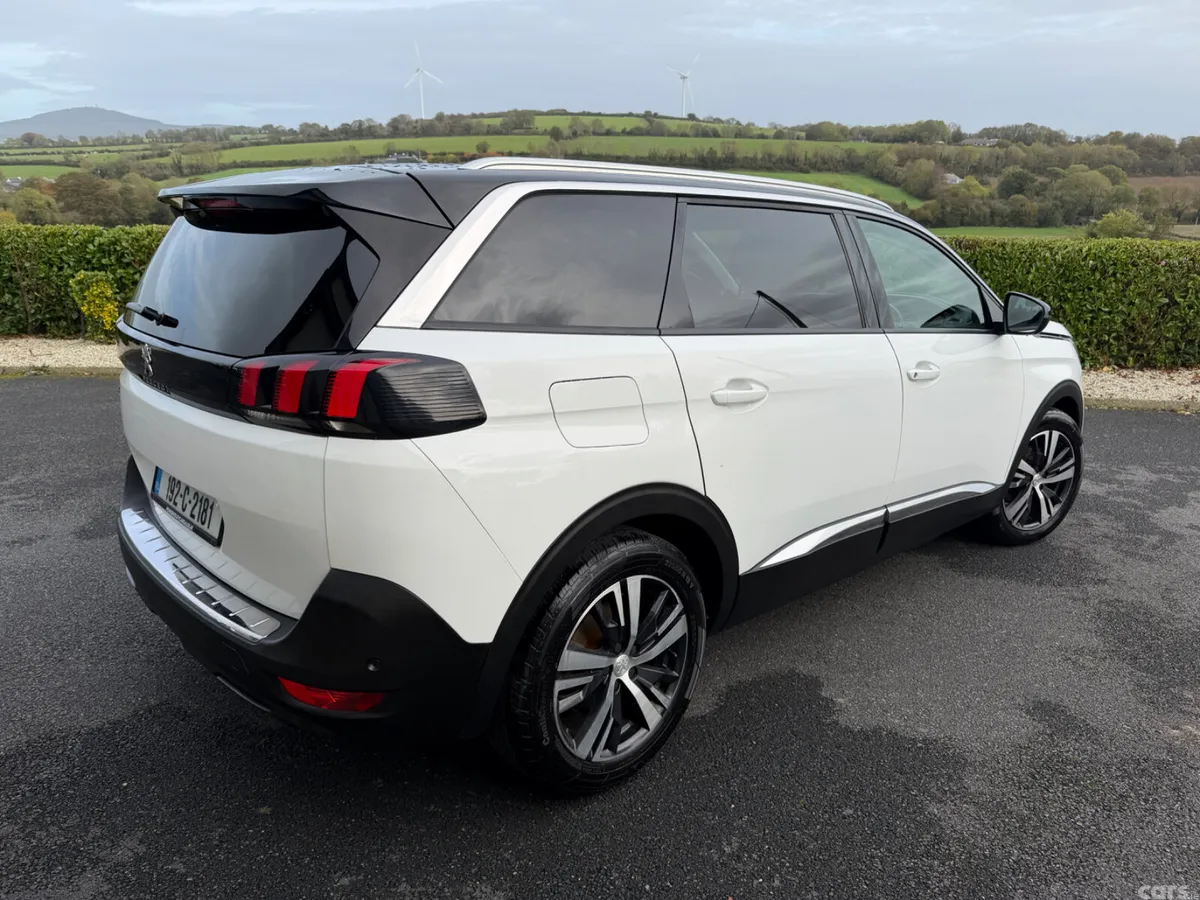 Peugeot 5008 MPV, Diesel, 2019, White