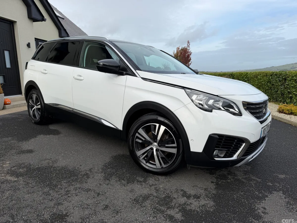 Peugeot 5008 MPV, Diesel, 2019, White