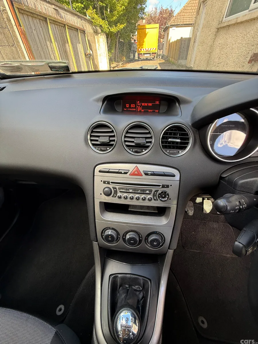 Peugeot 308 Hatchback, Diesel, 2012, Black
