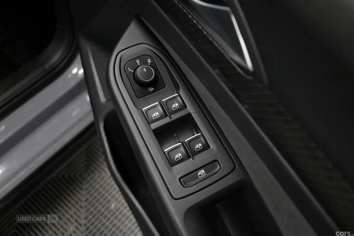 Volkswagen Golf Hatchback, Petrol, 2021, Grey